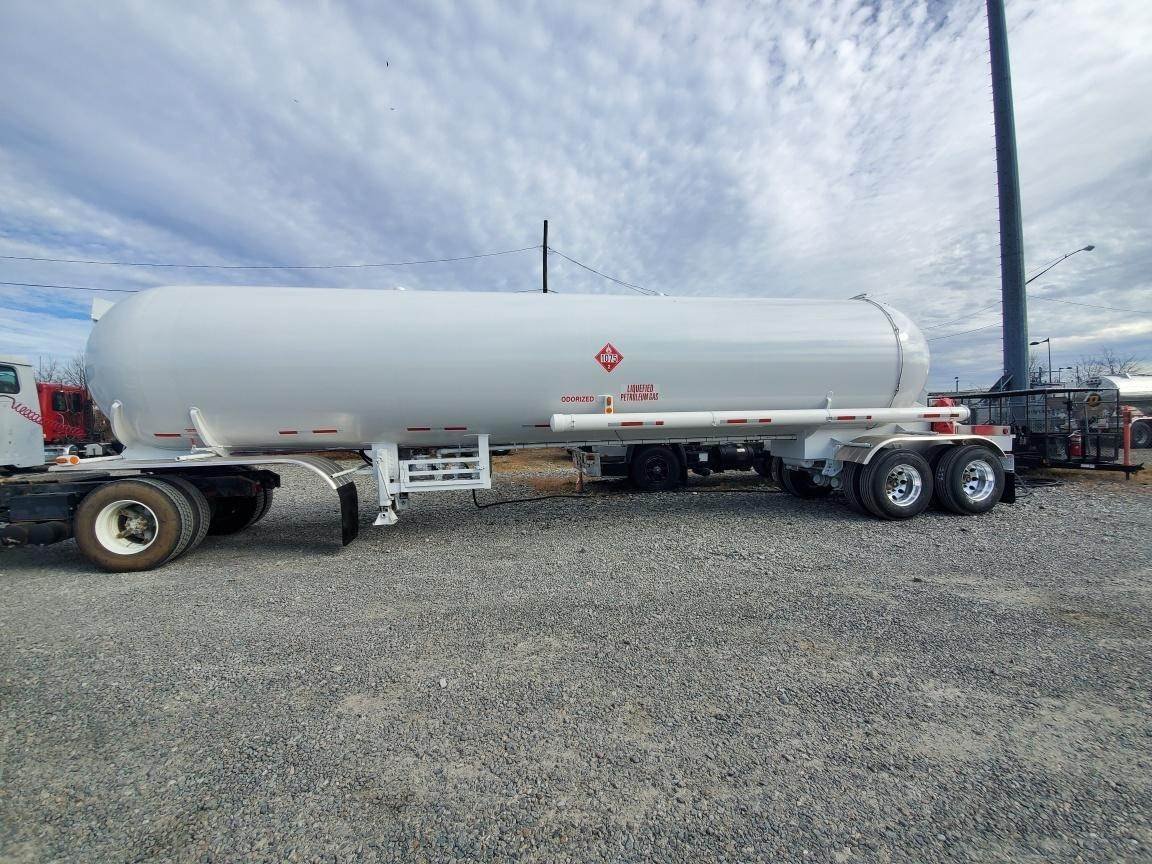 Buy 11600 GALLON Industrial Gas Tank Trailer Online MC-331 LPG LIQUID TANKER IN STOCK - Image 5