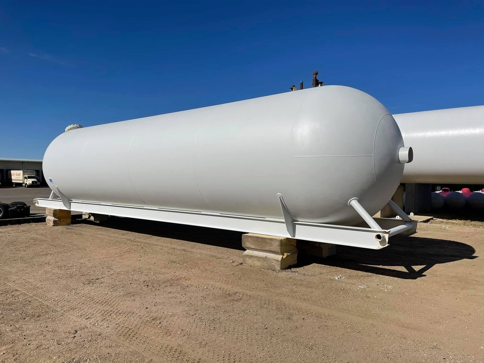 Buy 18000 Gallon Skid Tanks Online ASME Storage Skids Tanks - Image 3