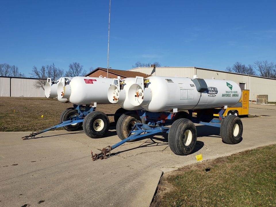 Buy Twin 1000 Gallon Nh3 Tanks Online - Image 7