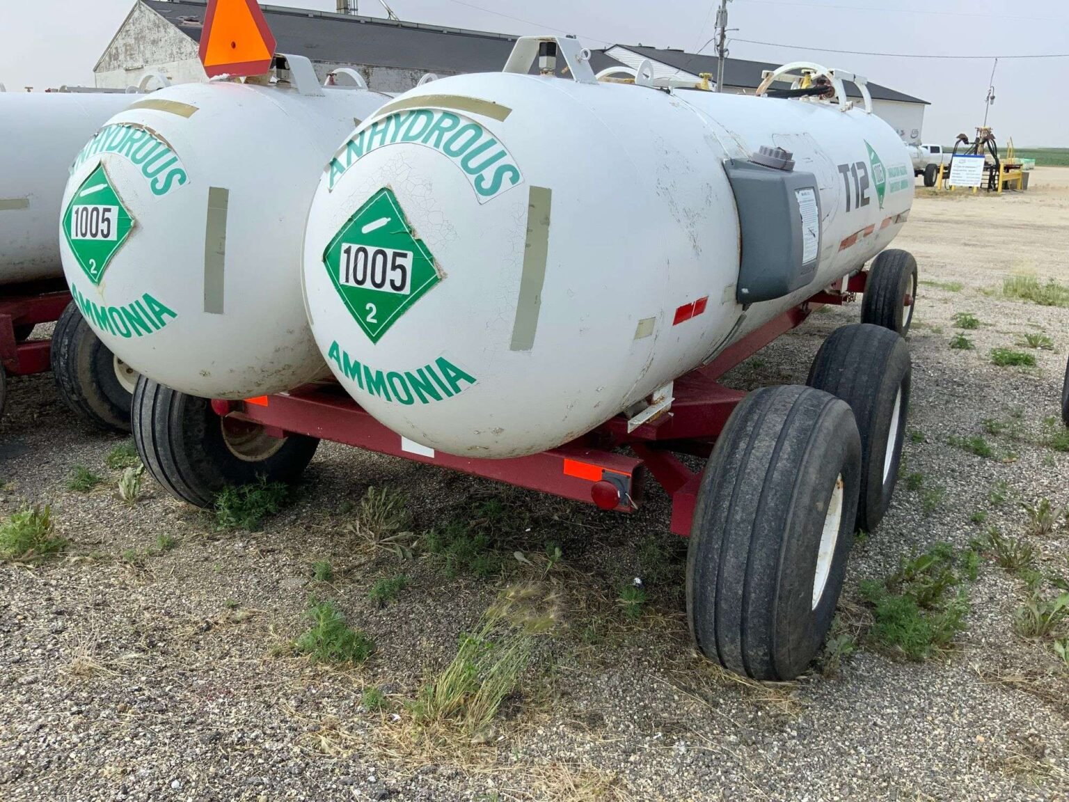Buy Twin 1000 Gallon Nh3 Tanks Online - Image 10