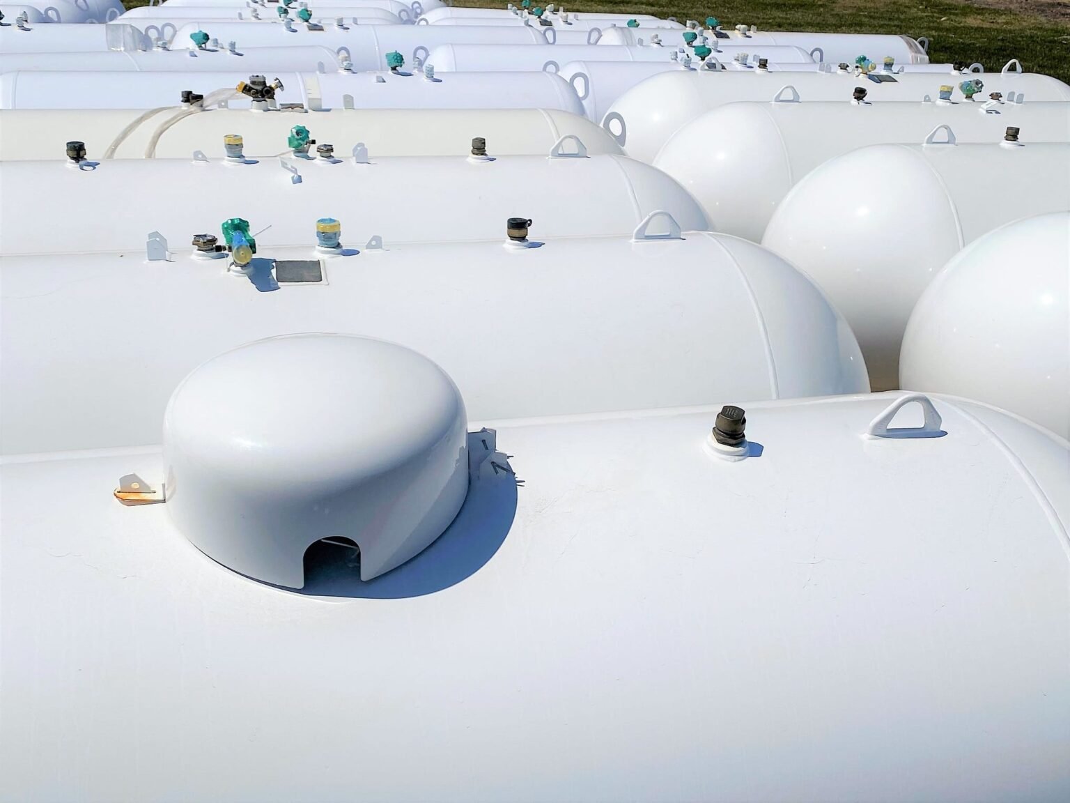 Buy 1000 Gallon Above Ground Propane Tanks Online Best ASME New Tanks - Image 4